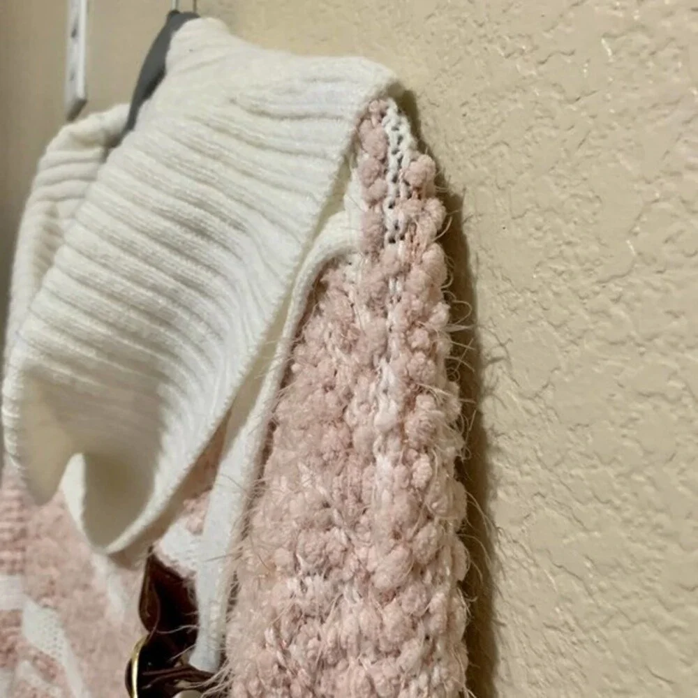 Calvin Klein pink sweater Women long sleeve cowl neckline knit sweater size S/M